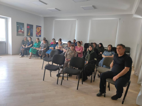 Родительское собрание в Цмурской СОШ Родительское собрание в Цмурской СОШ.